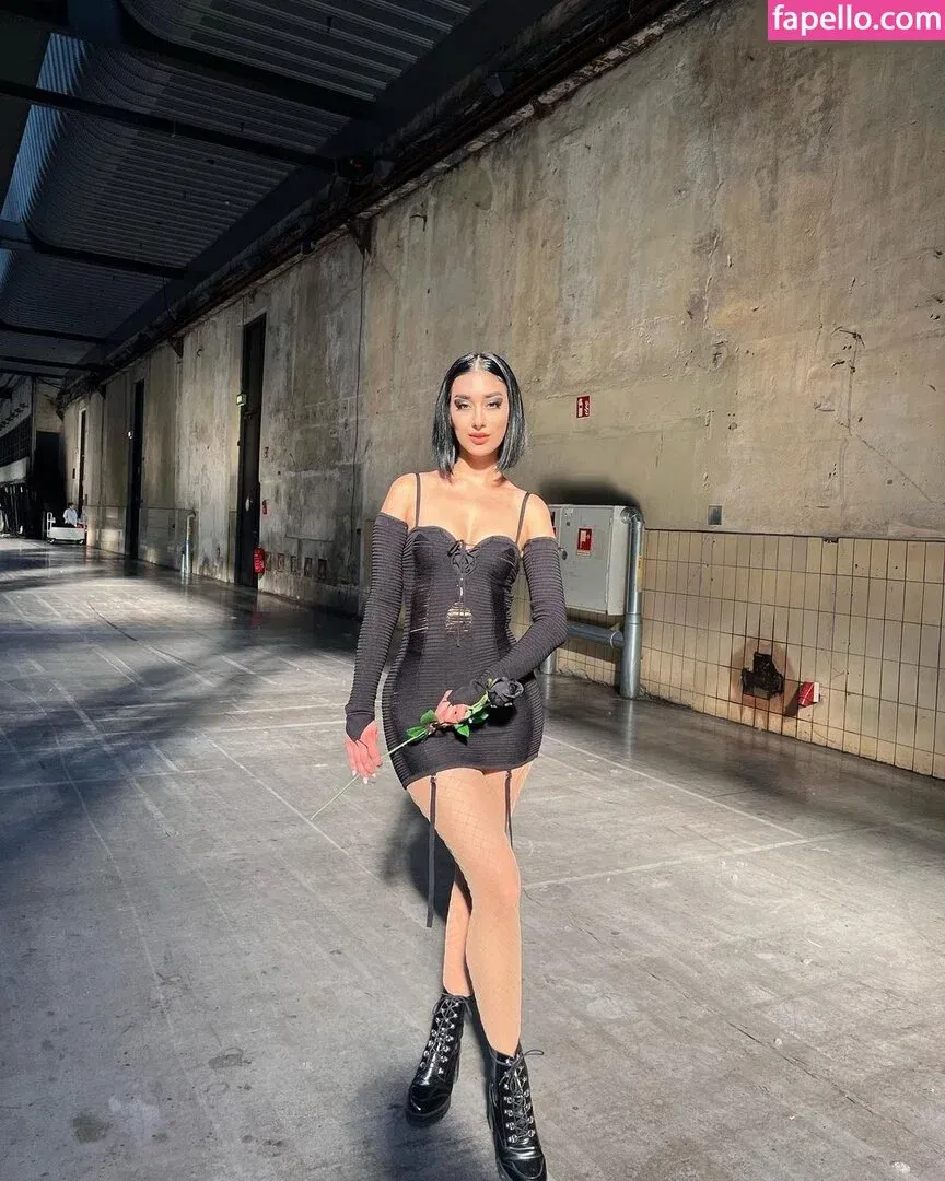 Elif Onlyfans Photo Gallery 