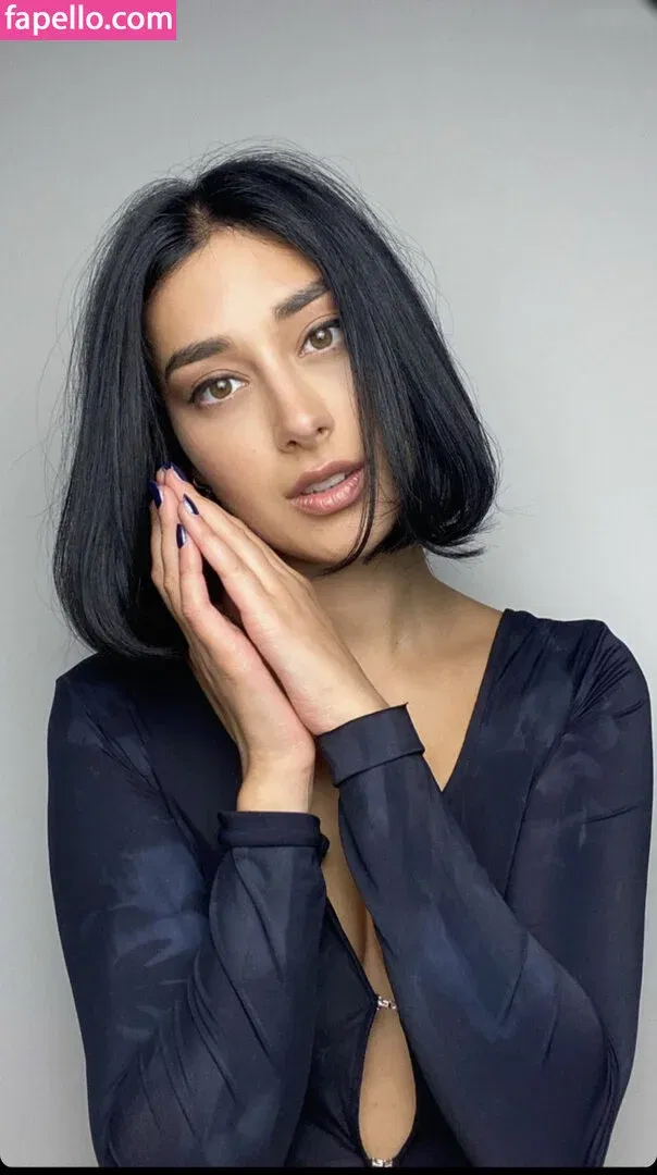 Elif Onlyfans Photo Gallery 