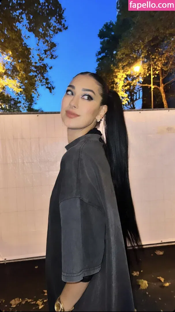 Elif Onlyfans Photo Gallery 