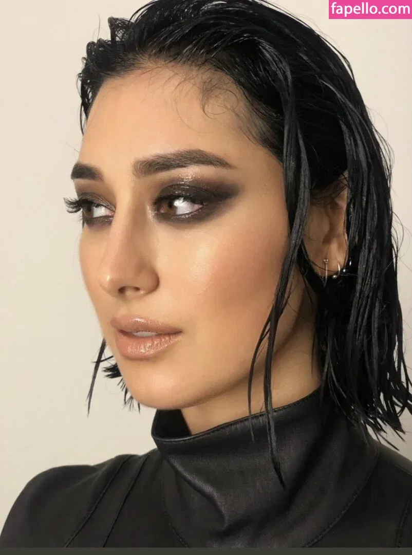 Elif Onlyfans Photo Gallery 