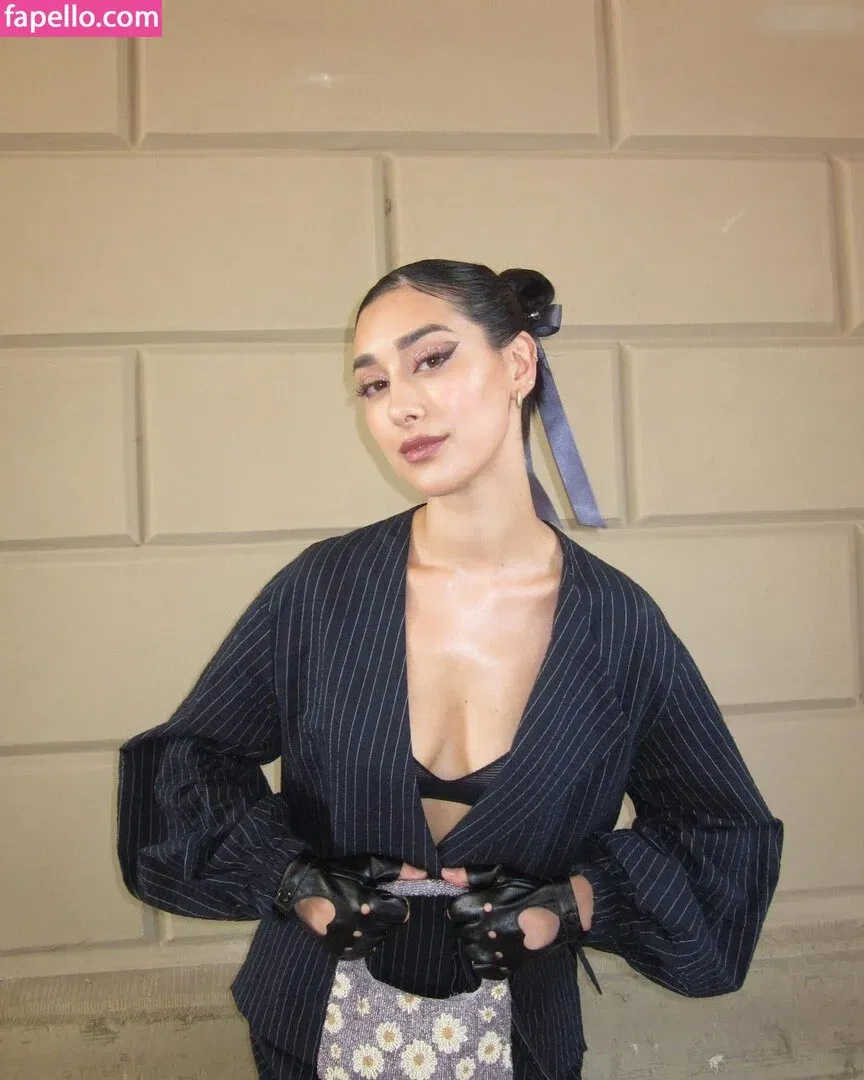 Elif Onlyfans Photo Gallery 