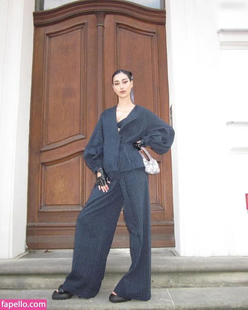 Elif Onlyfans Photo Gallery 