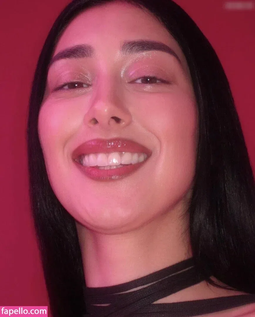 Elif Onlyfans Photo Gallery 