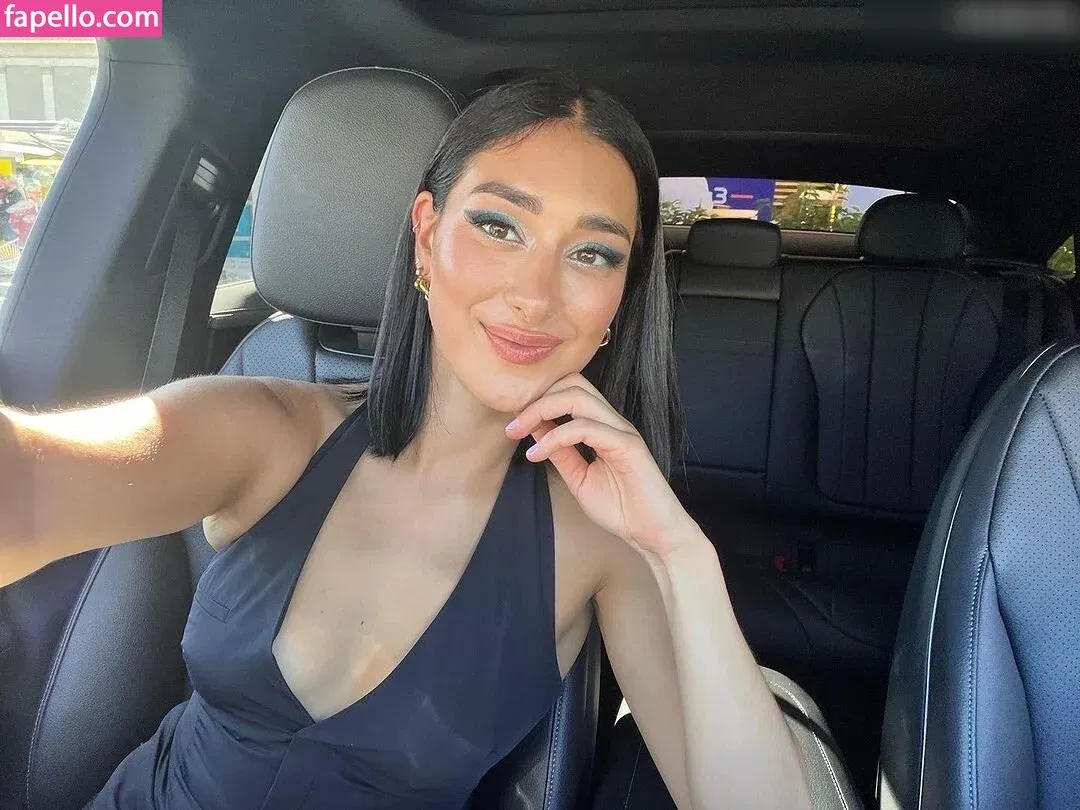 Elif Onlyfans Photo Gallery 