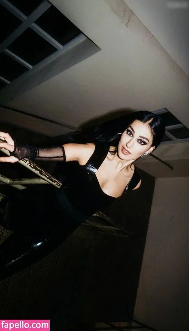 Elif Onlyfans Photo Gallery 