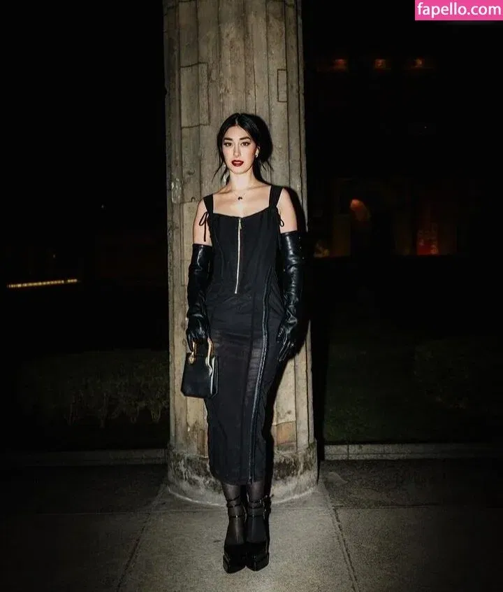 Elif Onlyfans Photo Gallery 