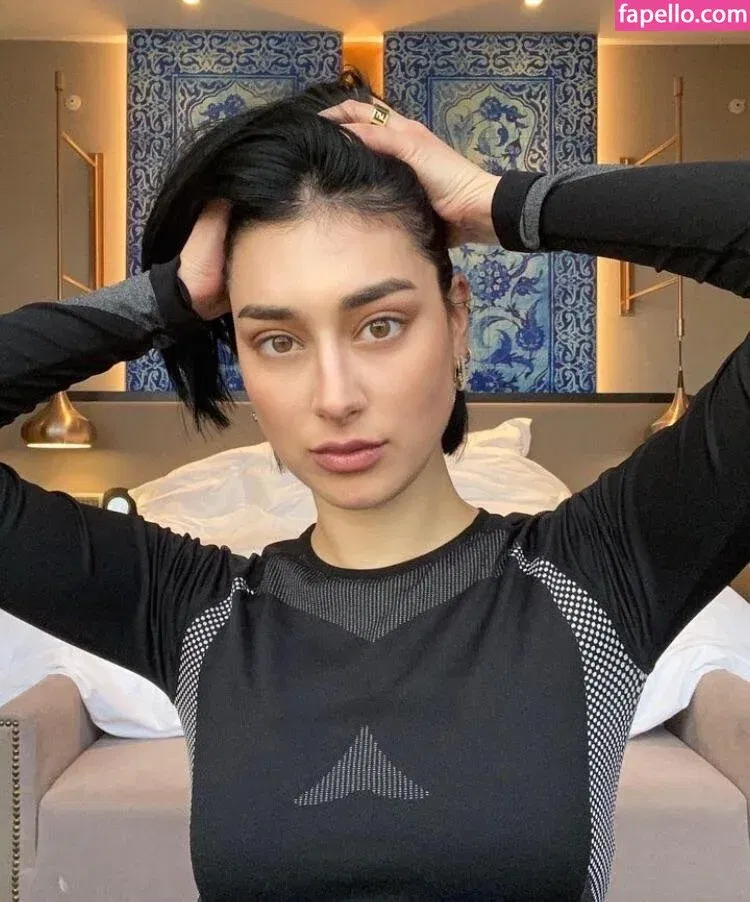 Elif Onlyfans Photo Gallery 