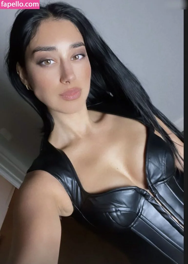 Elif Onlyfans Photo Gallery 