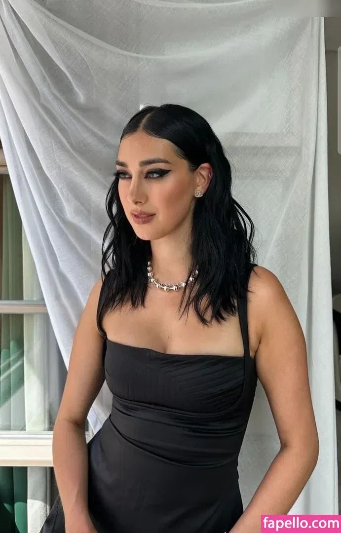 Elif Onlyfans Photo Gallery 