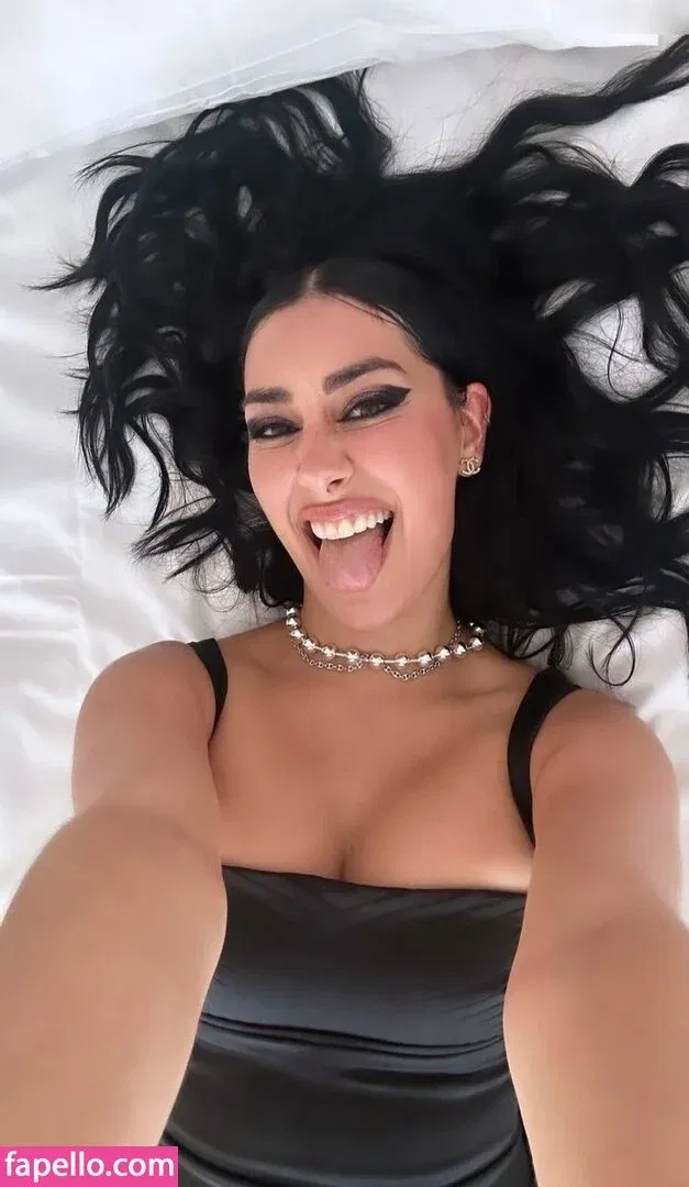 Elif Onlyfans Photo Gallery 