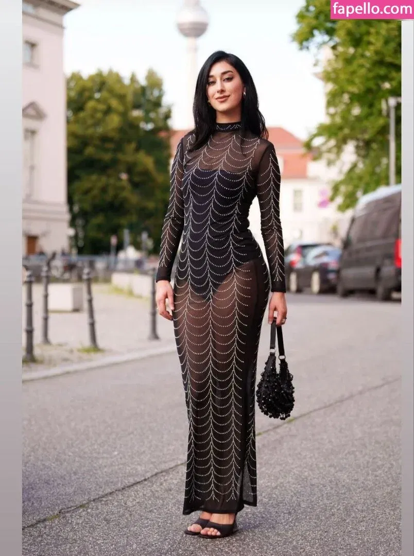 Elif Onlyfans Photo Gallery 