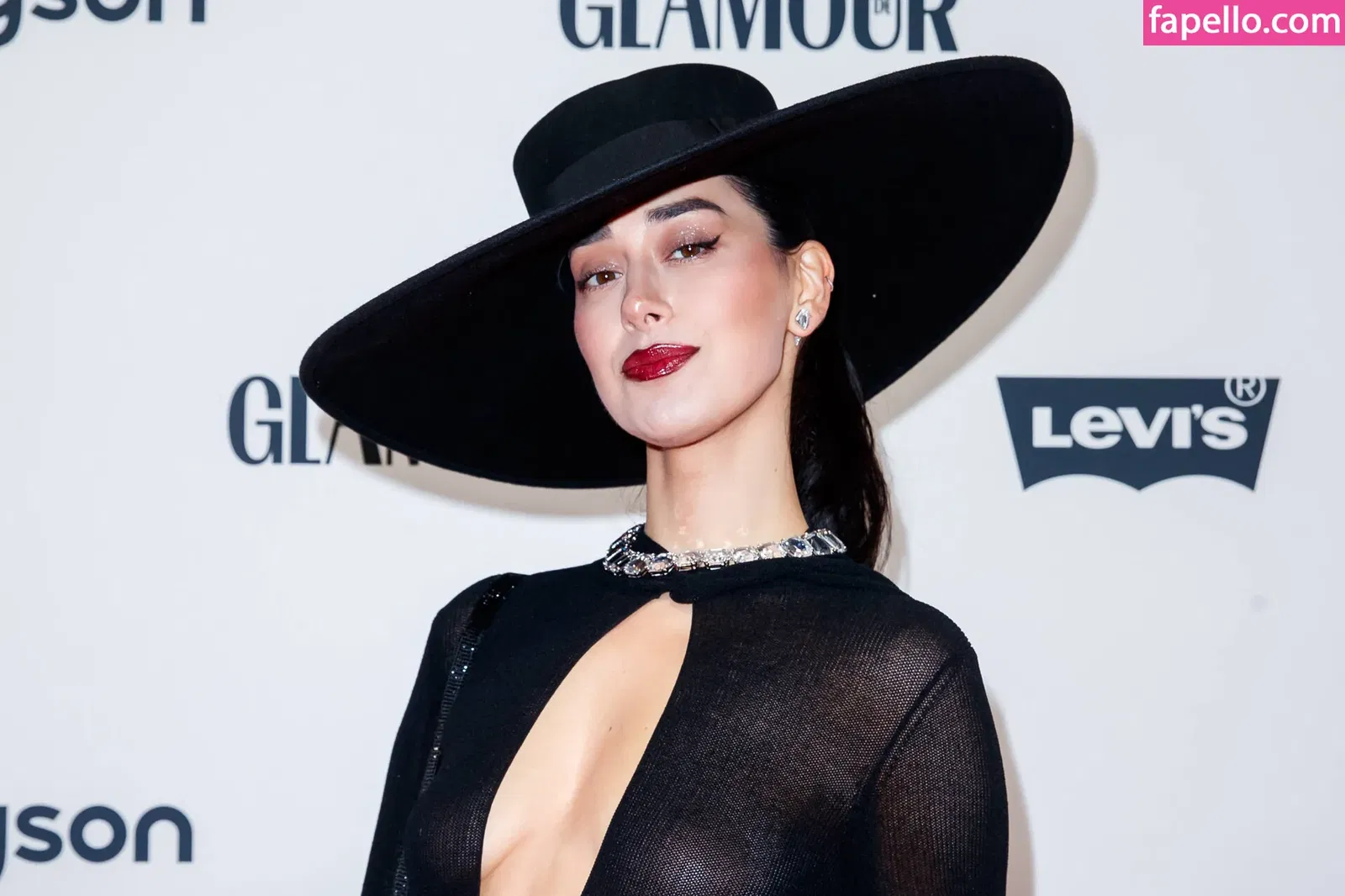 Elif Onlyfans Photo Gallery 