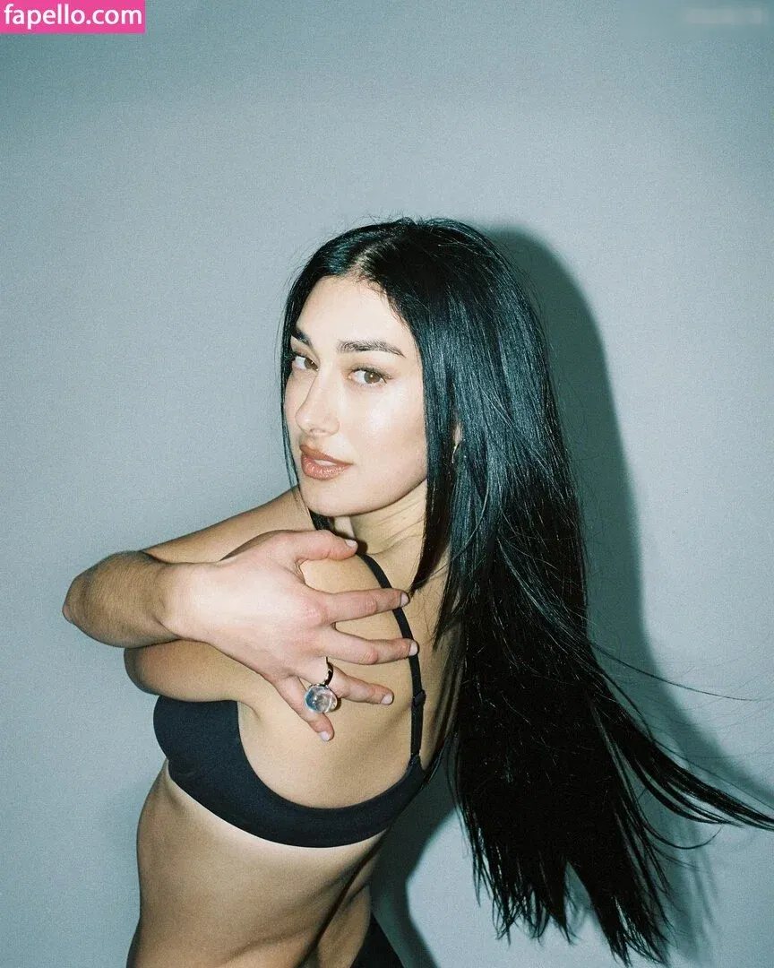 Elif Onlyfans Photo Gallery 