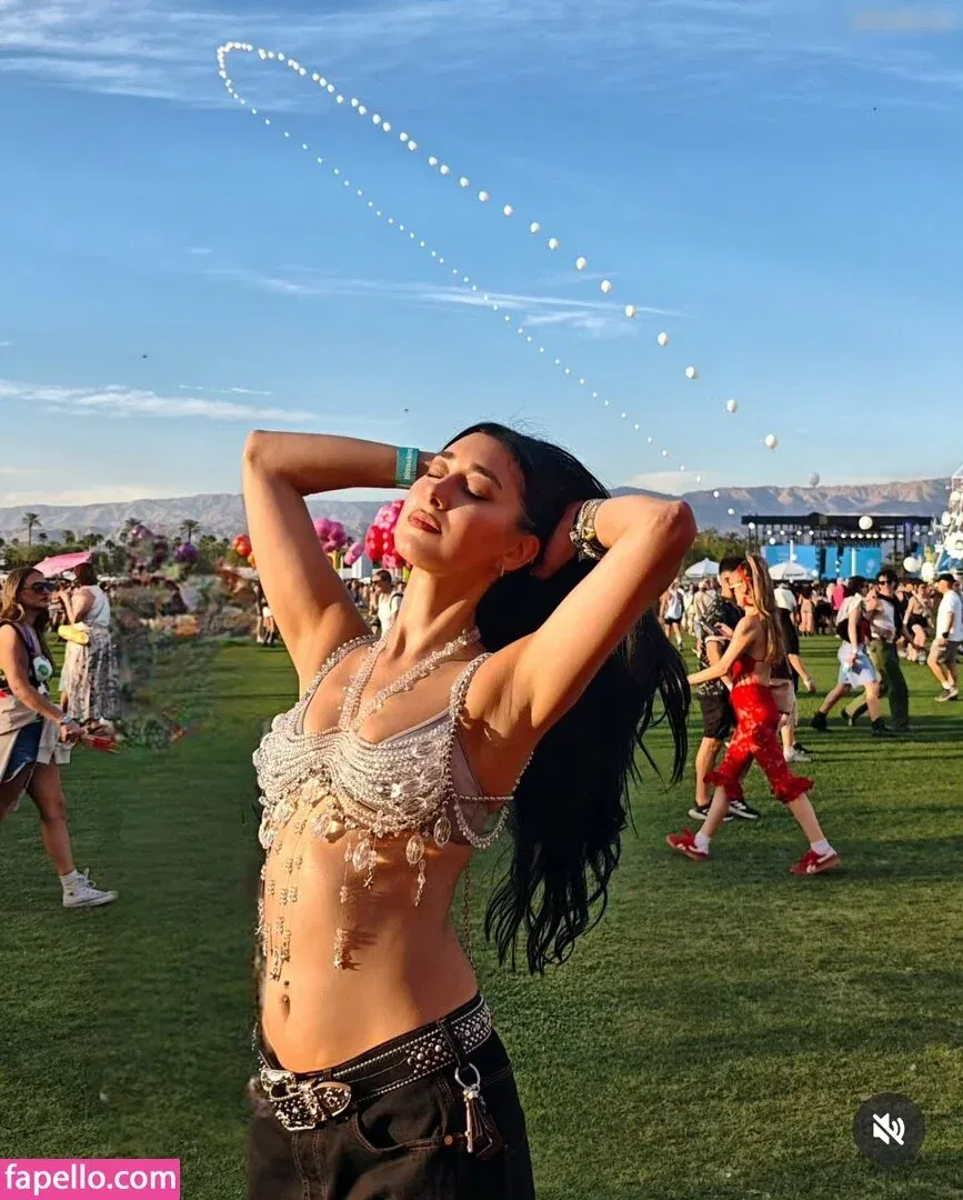 Elif Onlyfans Photo Gallery 