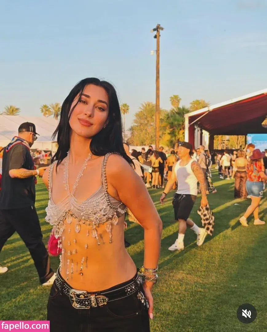 Elif Onlyfans Photo Gallery 