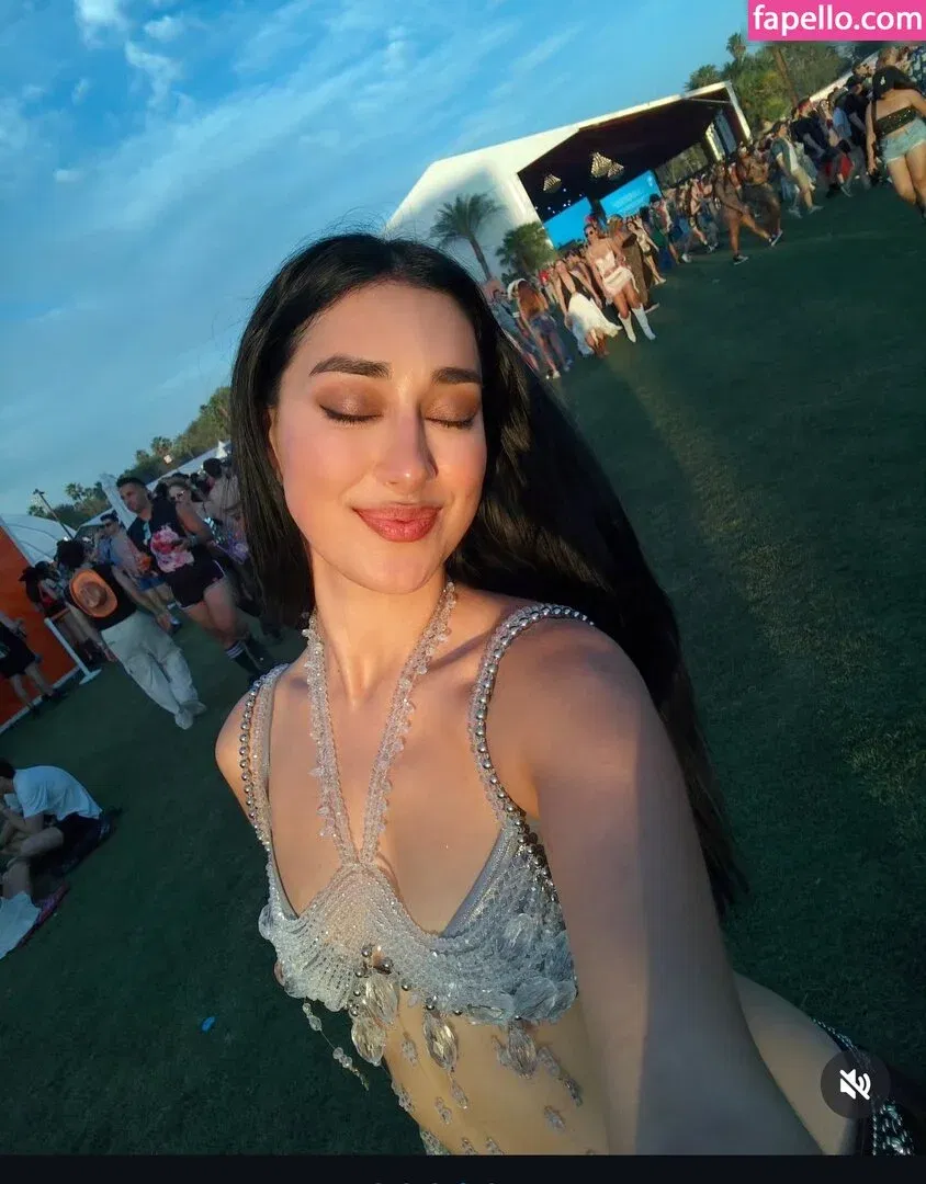 Elif Onlyfans Photo Gallery 