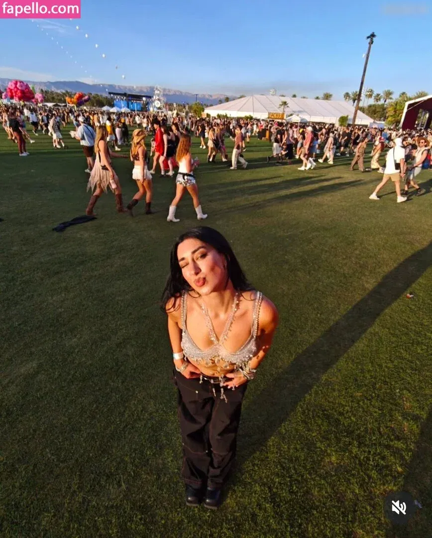 Elif Onlyfans Photo Gallery 