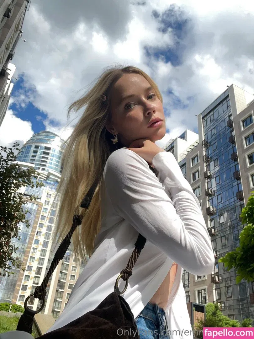 emmaseverina Onlyfans Photo Gallery 