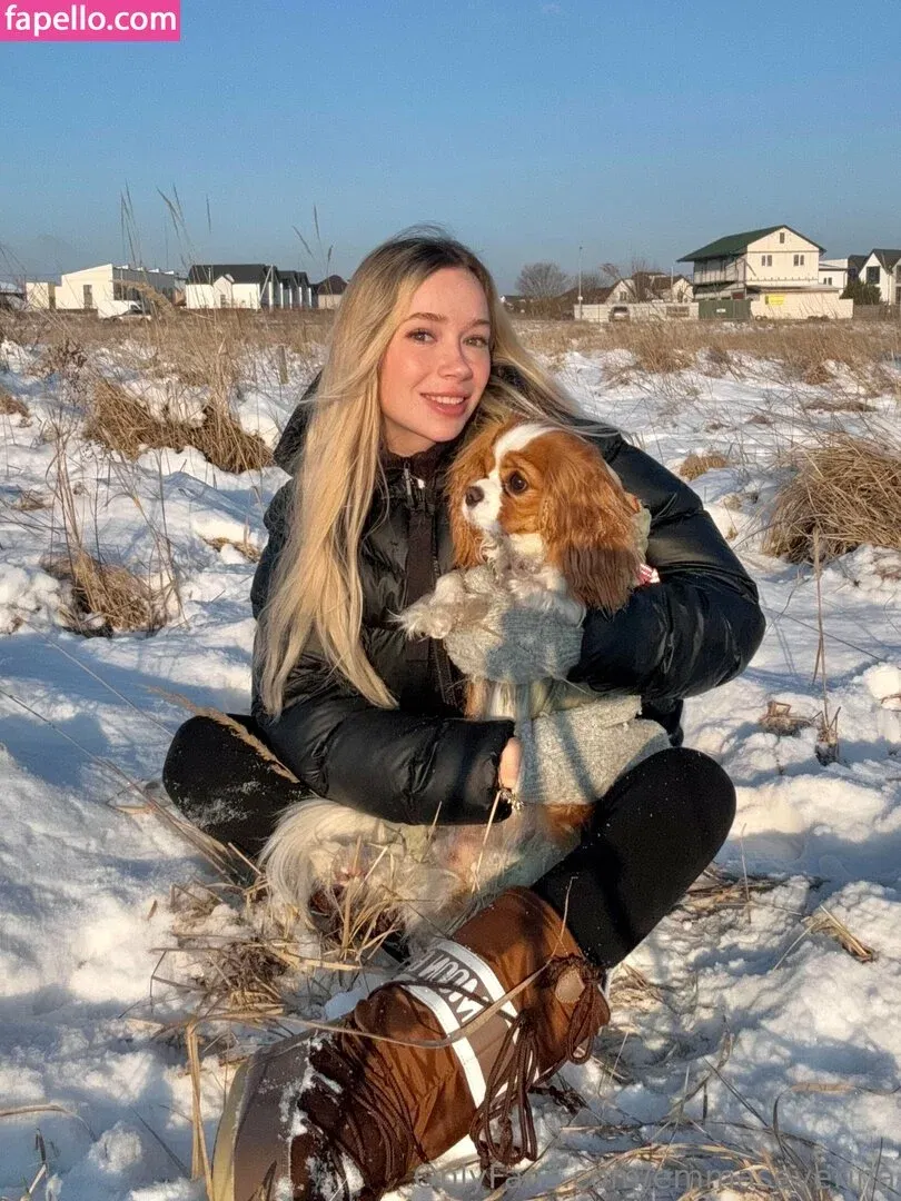 emmaseverina Onlyfans Photo Gallery 