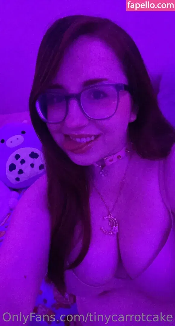 tinycarrotcake Onlyfans Photo Gallery 
