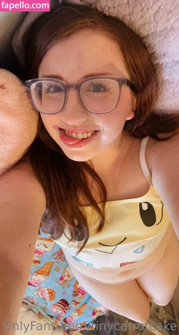 tinycarrotcake Onlyfans Photo Gallery 
