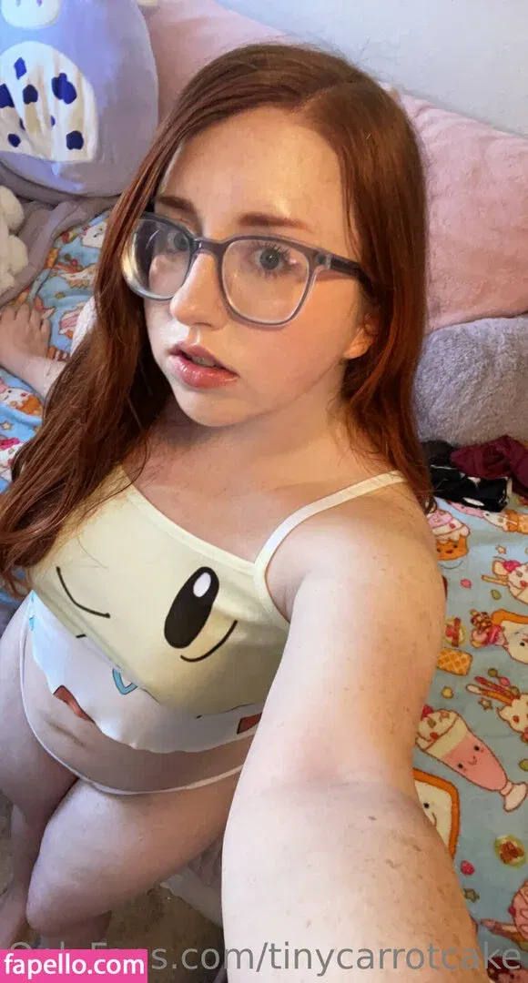 tinycarrotcake Onlyfans Photo Gallery 