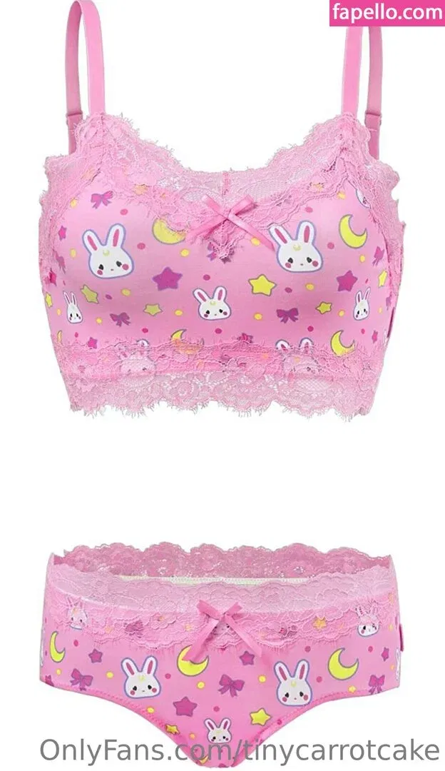 tinycarrotcake Onlyfans Photo Gallery 