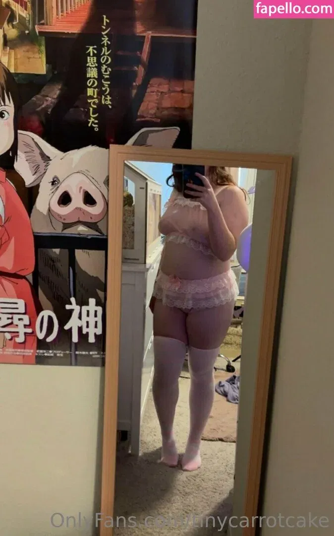 tinycarrotcake Onlyfans Photo Gallery 