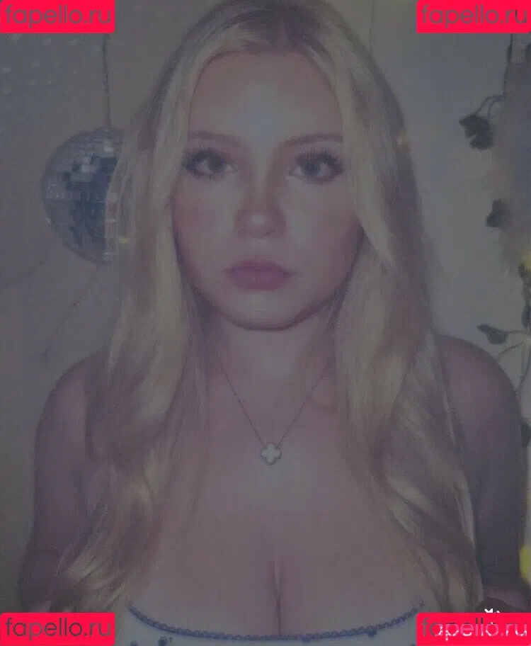 sadie8808 Onlyfans Photo Gallery 