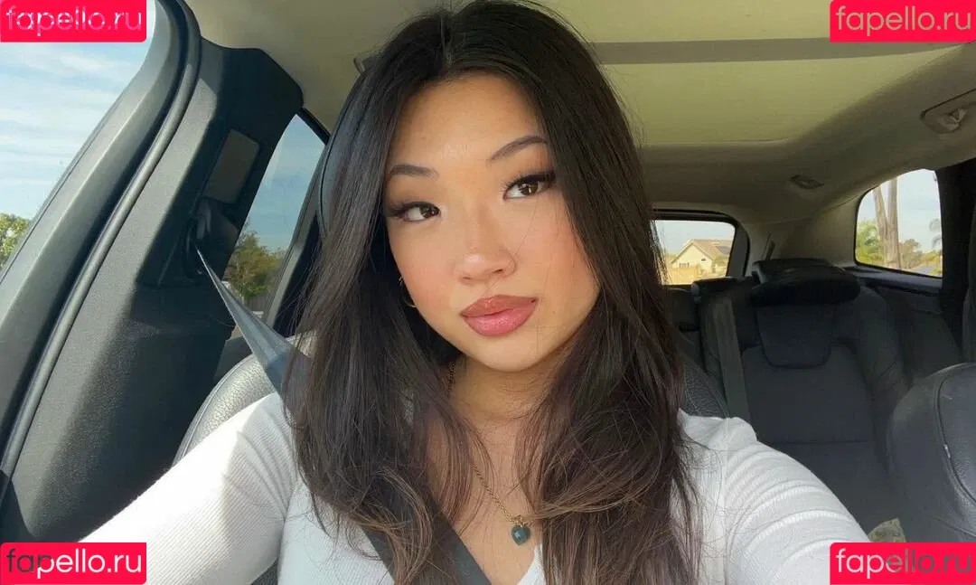 Maru Lee Onlyfans Photo Gallery 