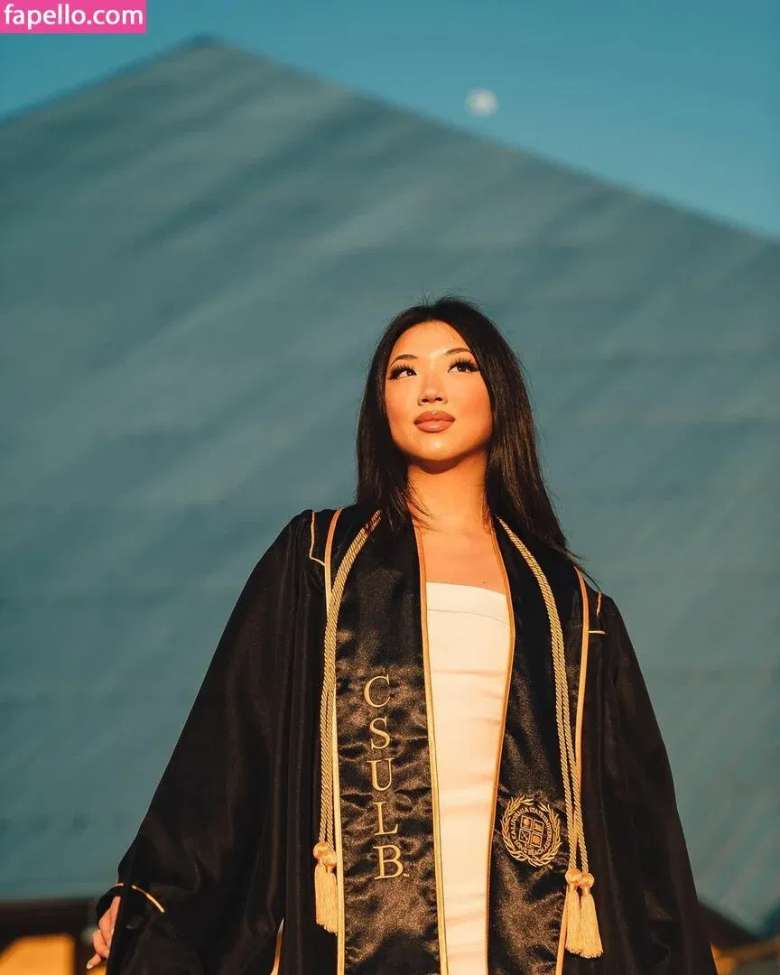 Maru Lee Onlyfans Photo Gallery 