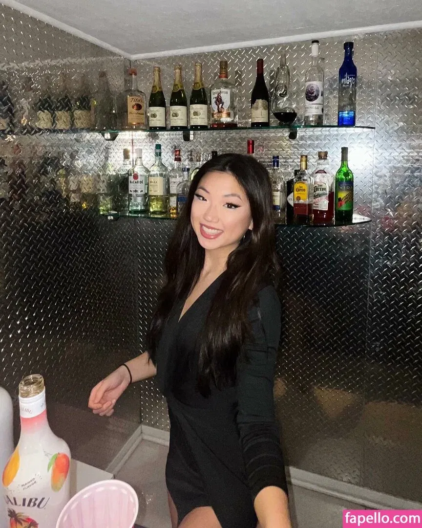 Maru Lee Onlyfans Photo Gallery 