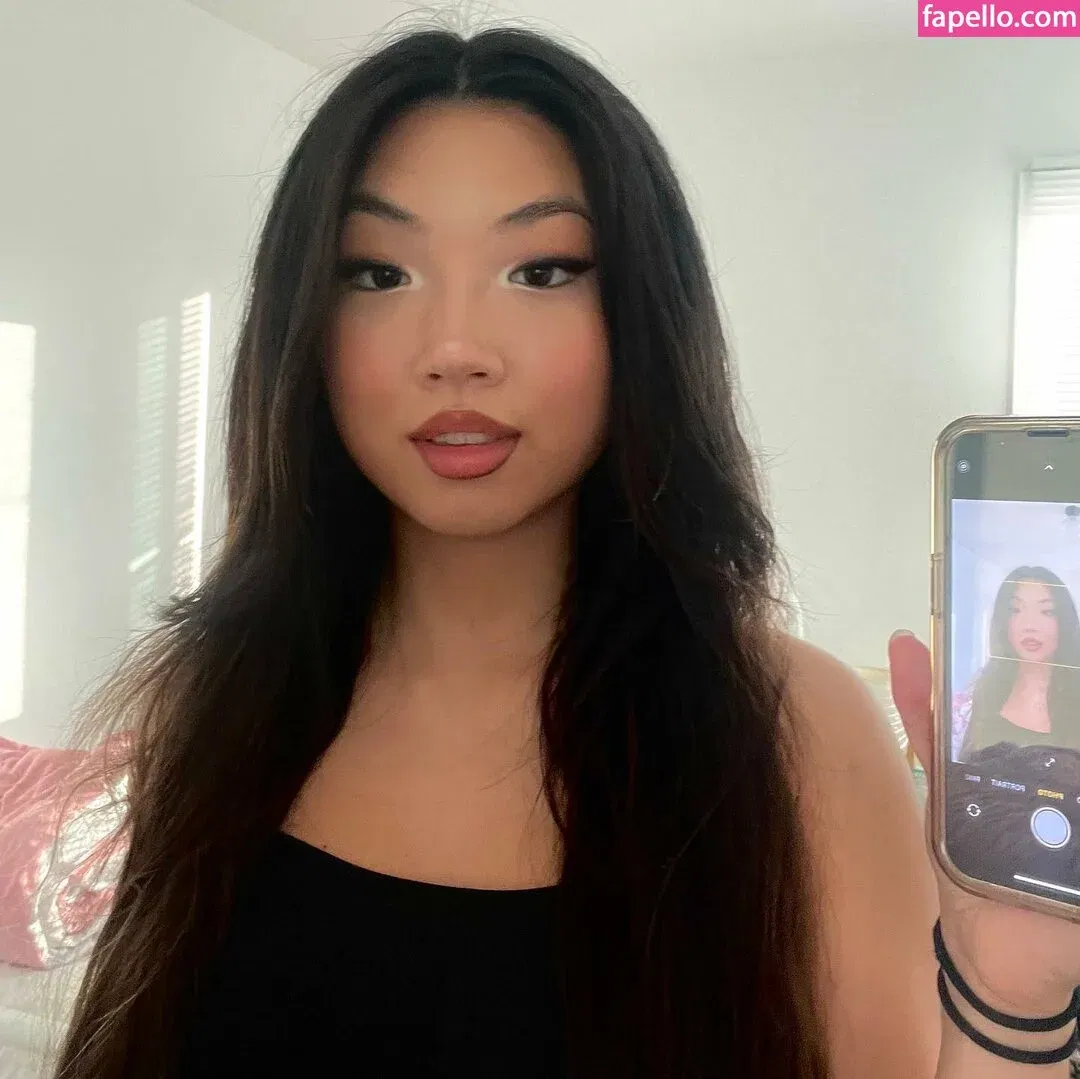 Maru Lee Onlyfans Photo Gallery 