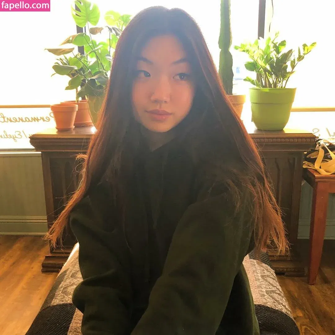 Maru Lee Onlyfans Photo Gallery 