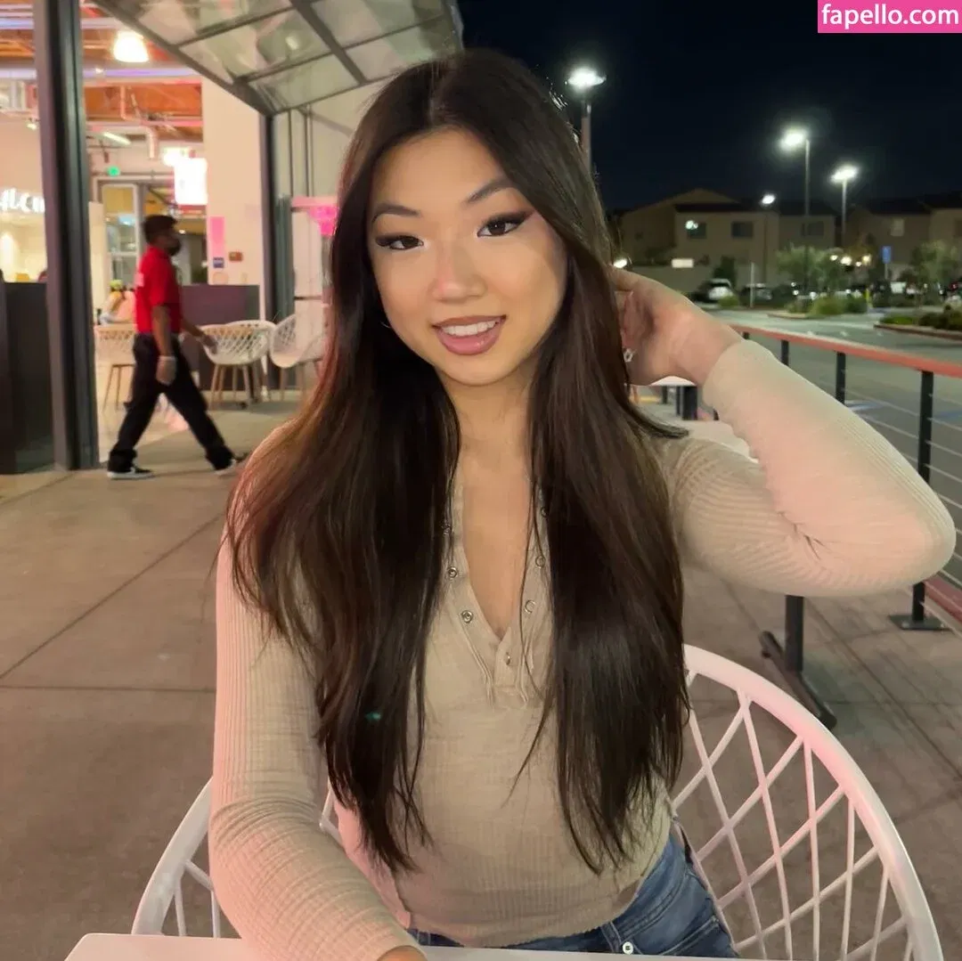 Maru Lee Onlyfans Photo Gallery 