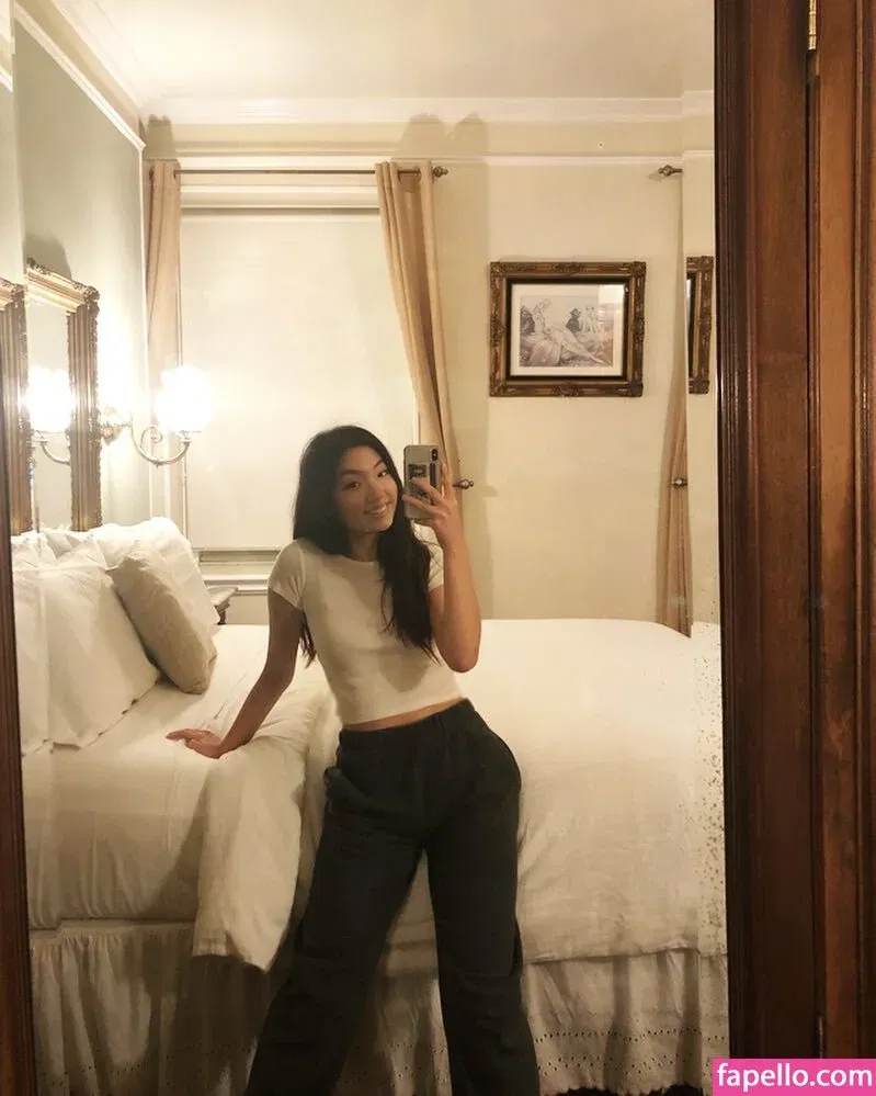 Maru Lee Onlyfans Photo Gallery 