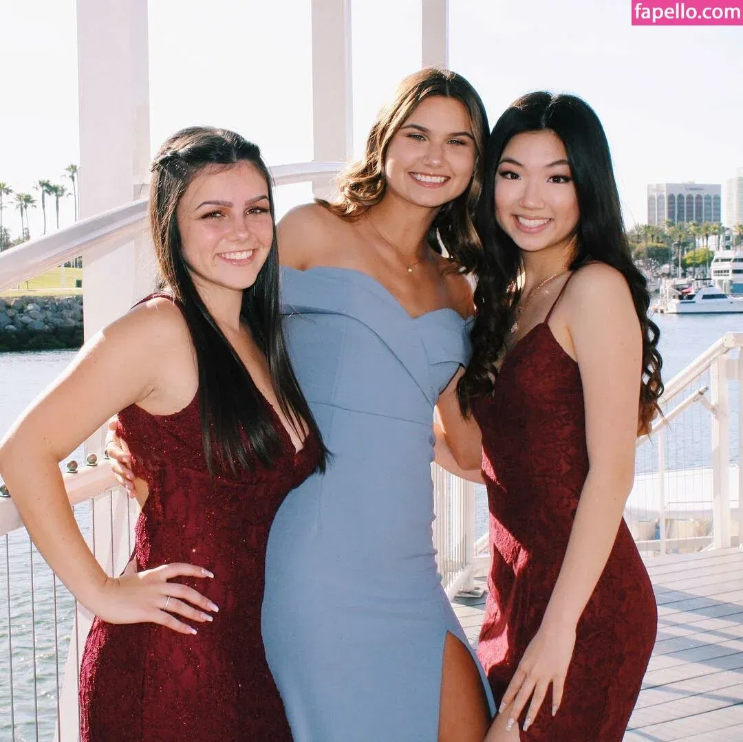 Maru Lee Onlyfans Photo Gallery 