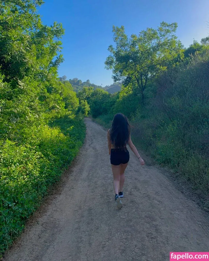 Maru Lee Onlyfans Photo Gallery 