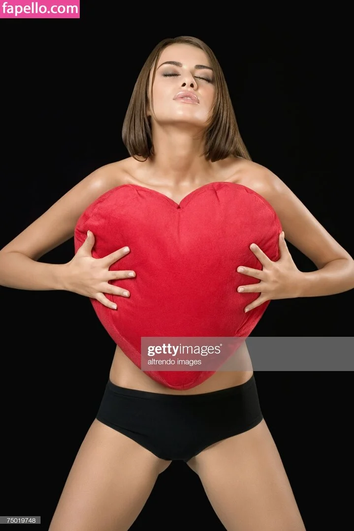 Natalia Siwiec Onlyfans Photo Gallery 