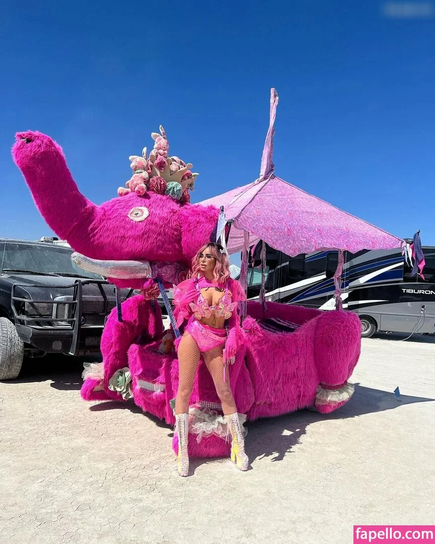 Natalia Siwiec Onlyfans Photo Gallery 