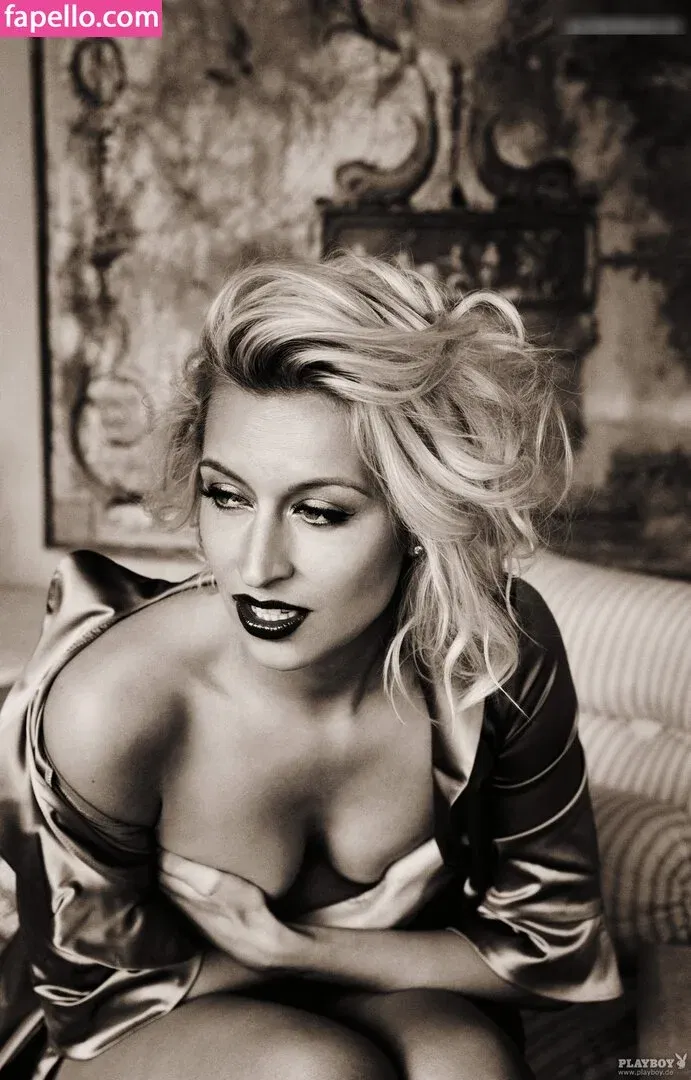 Verena Kerth Onlyfans Photo Gallery 