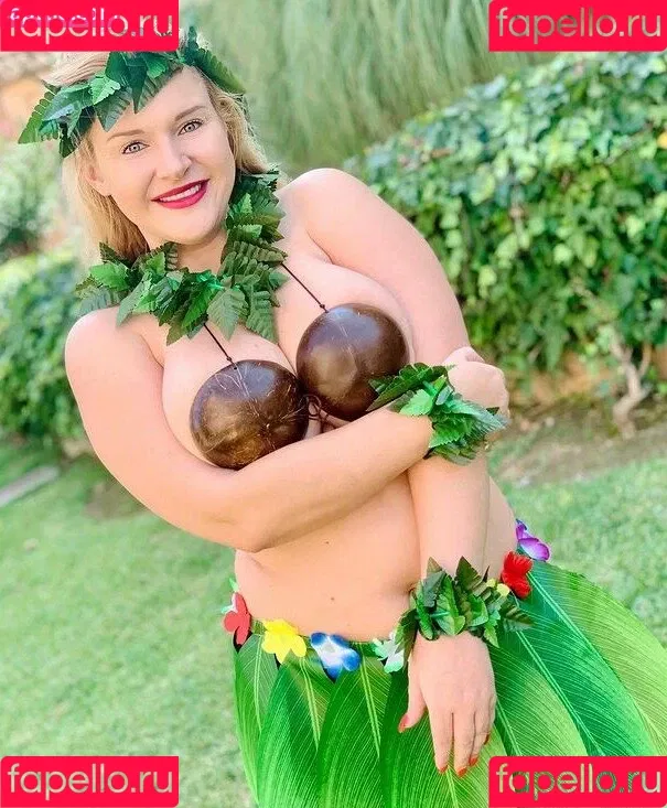 Dolly Fox Onlyfans Photo Gallery 