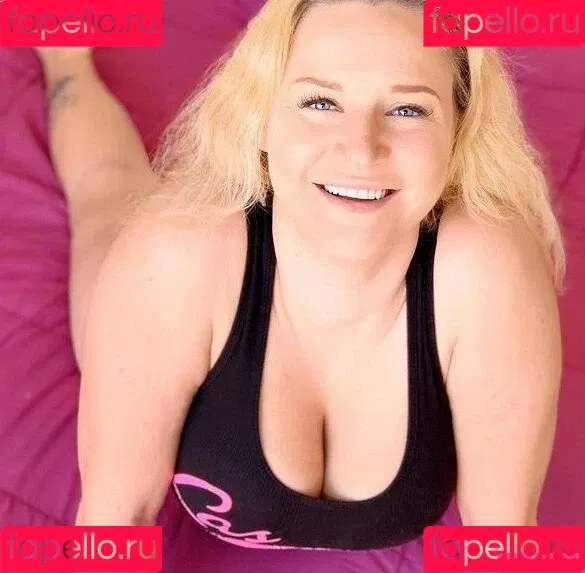 Dolly Fox Onlyfans Photo Gallery 