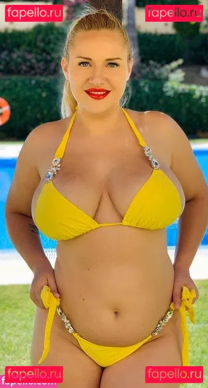 Dolly Fox Onlyfans Photo Gallery 