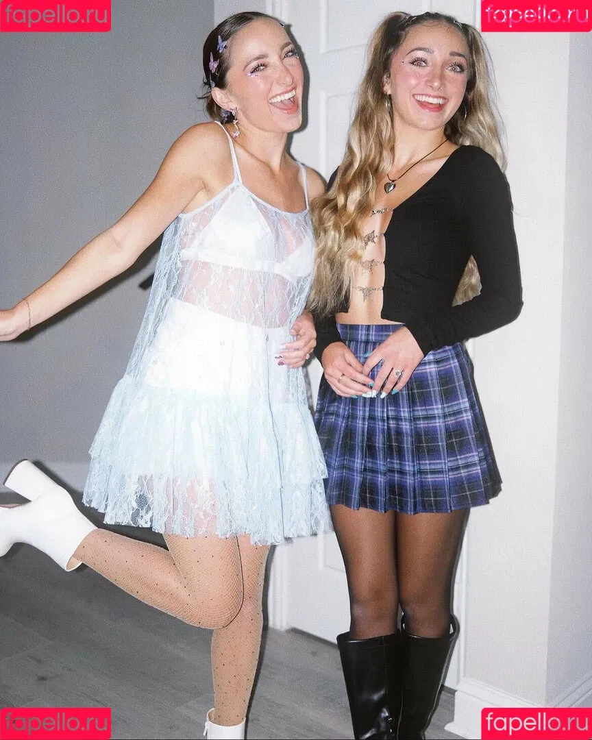 Brooklyn And Bailey Onlyfans Photo Gallery 