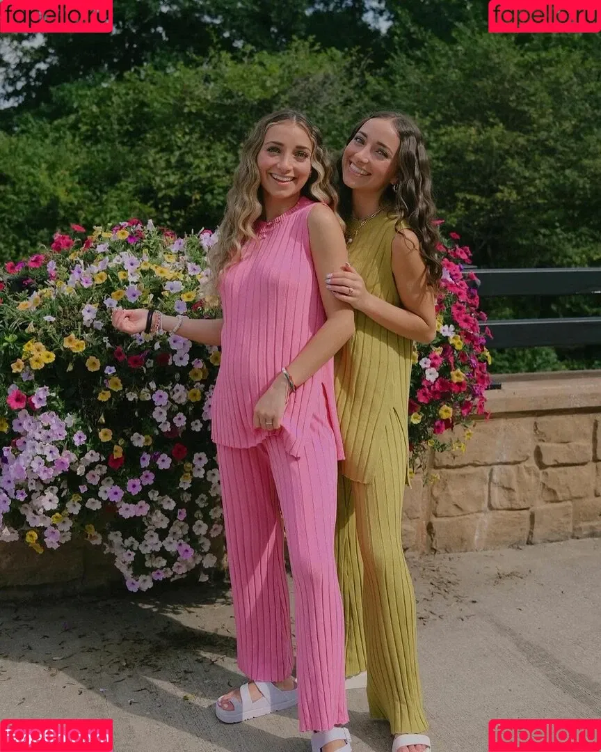 Brooklyn And Bailey Onlyfans Photo Gallery 
