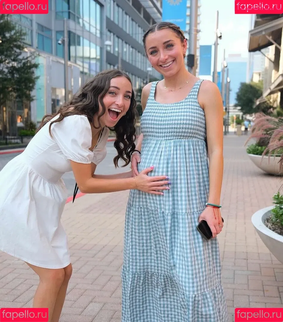 Brooklyn And Bailey Onlyfans Photo Gallery 