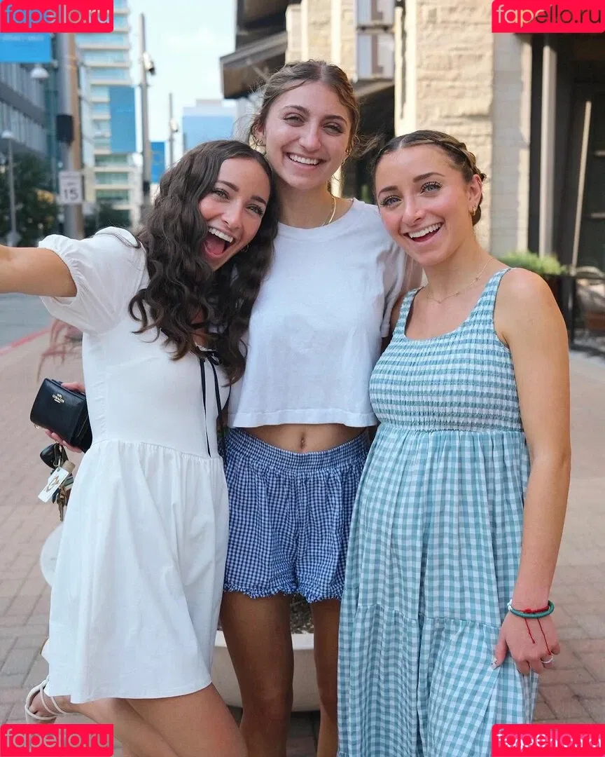 Brooklyn And Bailey Onlyfans Photo Gallery 