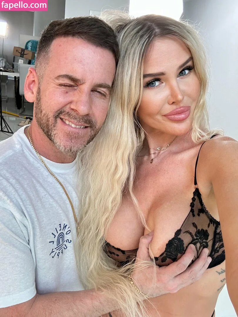 Elisa Bethann Onlyfans Photo Gallery 