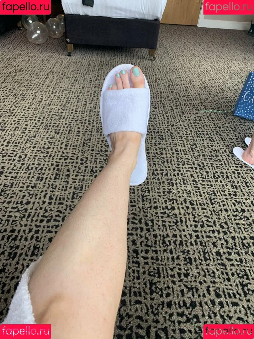 theselilpiggie6 Onlyfans Photo Gallery 